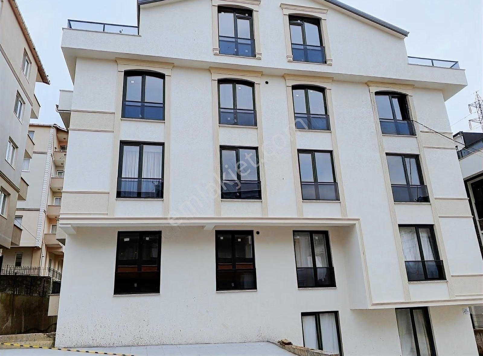 Çakır Gayrimenkul'den Başiskele Barbaros Da Satılık Çatı Dubleks