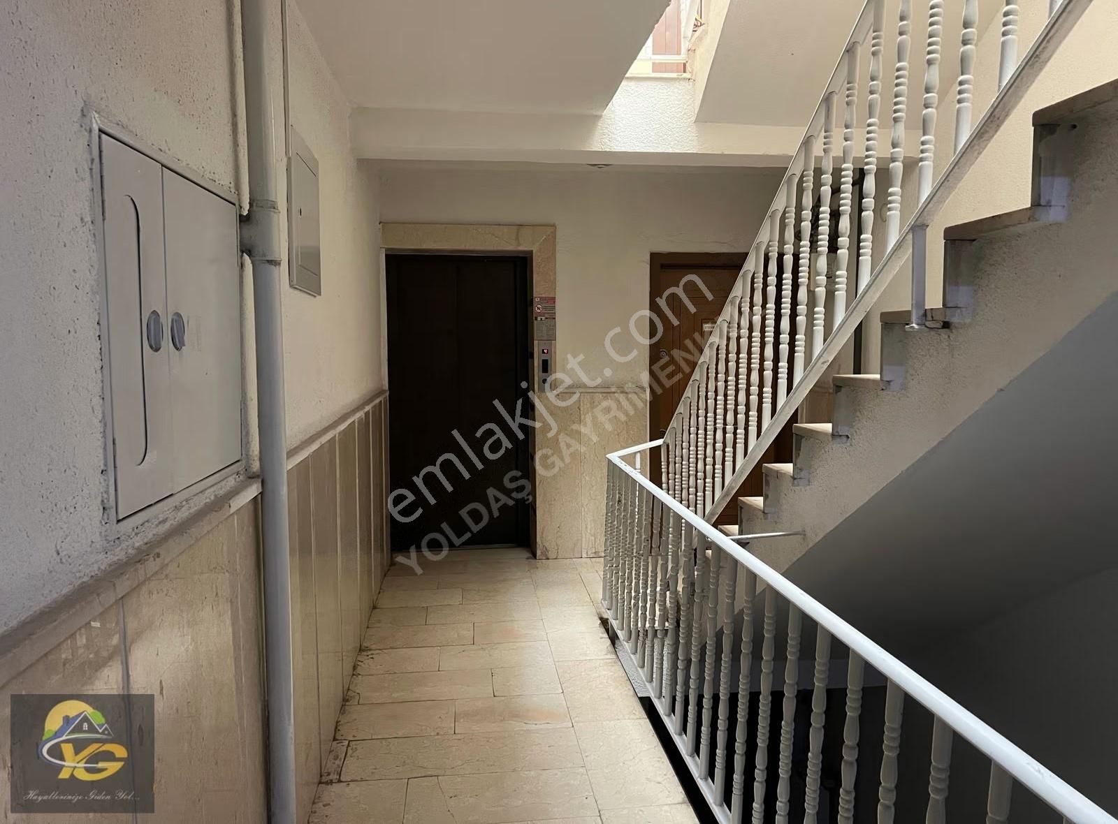 Sincan Selçuklu Mah 13 Yıllık Ön Cephe Asansorlu 3.arakat Daire - Görsel 22