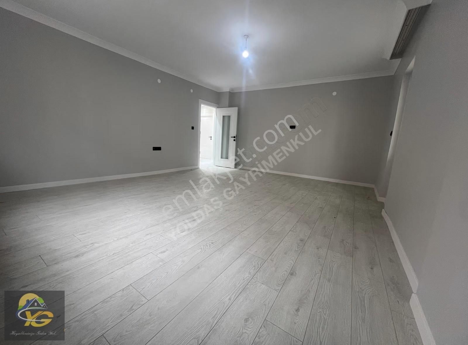 Sincan İstasyon Mah 1.arakat Ön Cephe Salon Bagımsız 135m2 Daire - Görsel 22