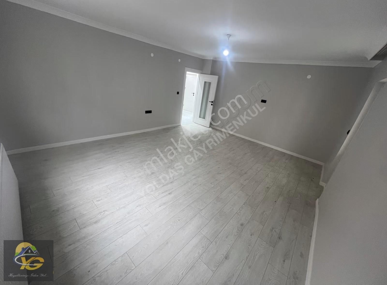 Sincan İstasyon Mah 1.arakat Ön Cephe Salon Bagımsız 135m2 Daire - Görsel 15