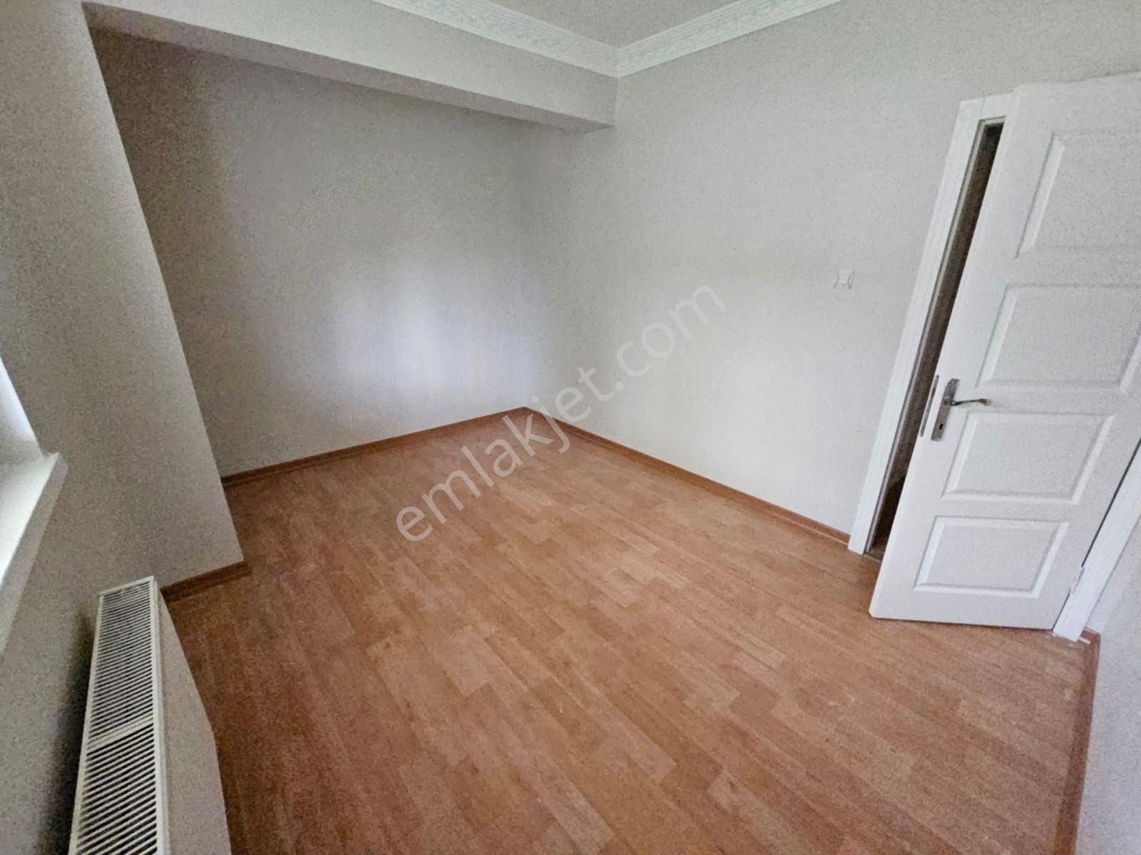 Karapürçek'te Satılık 3+1 Bahçe Katı Muradiye Lisesi Yakını - Görsel 16