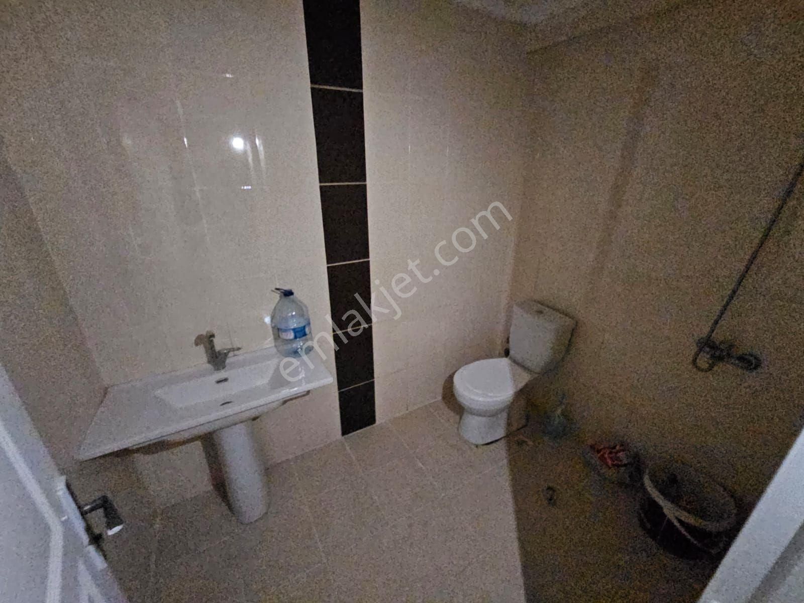 Karapürçek'te Satılık 3+1 Bahçe Katı Muradiye Lisesi Yakını - Görsel 23