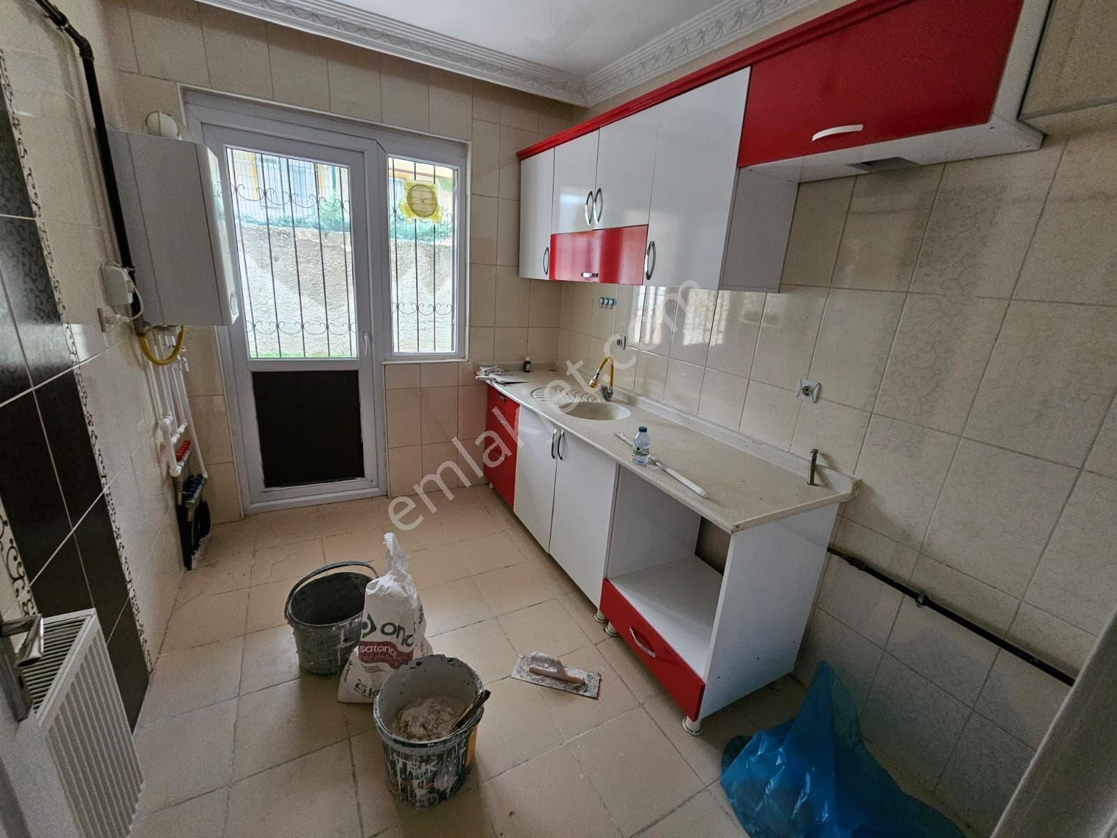 Karapürçek'te Satılık 3+1 Bahçe Katı Muradiye Lisesi Yakını - Görsel 7