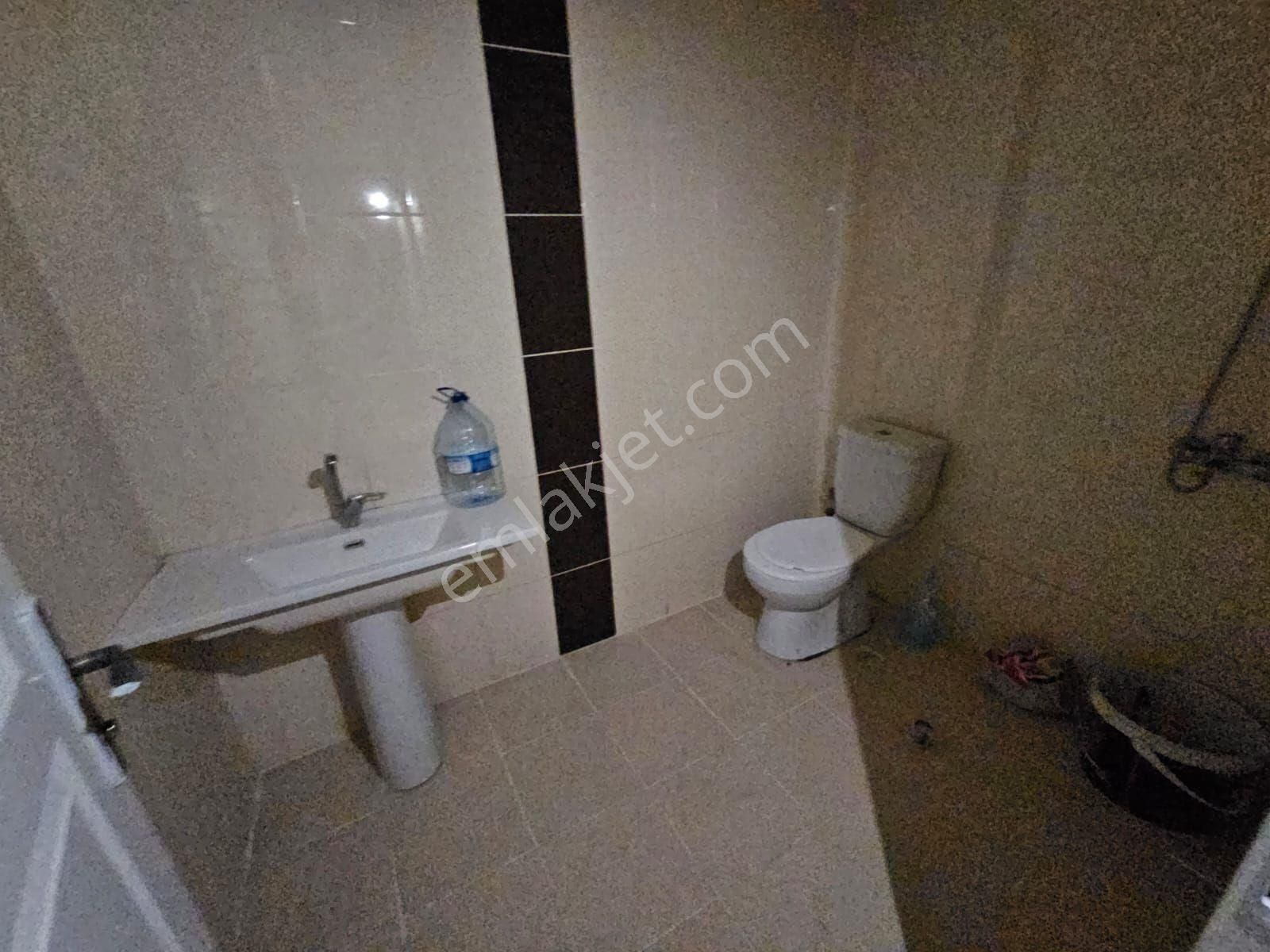 Karapürçek'te Satılık 3+1 Bahçe Katı Muradiye Lisesi Yakını - Görsel 22