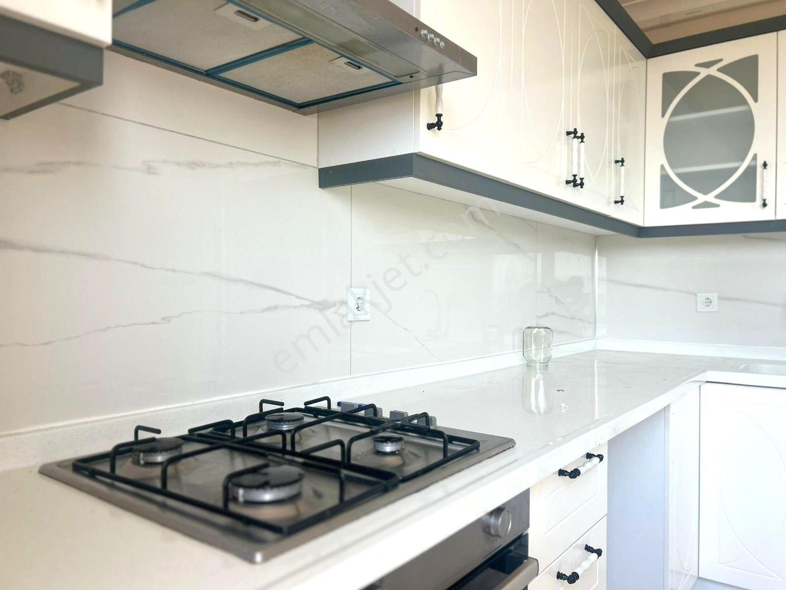 Yükselden Kadıköyde Novada Yanı Sitede Ayrı Mutfak 3+1 Satılık Daire - Görsel 2