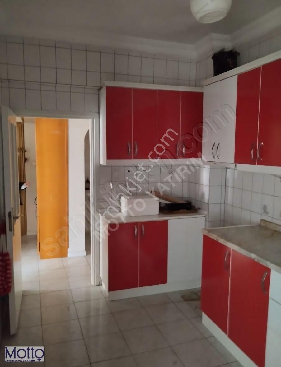 Narenciye'de Merkezi Konum 3+1 Geniş Kullanımlı Kiralık Daire. - Görsel 9
