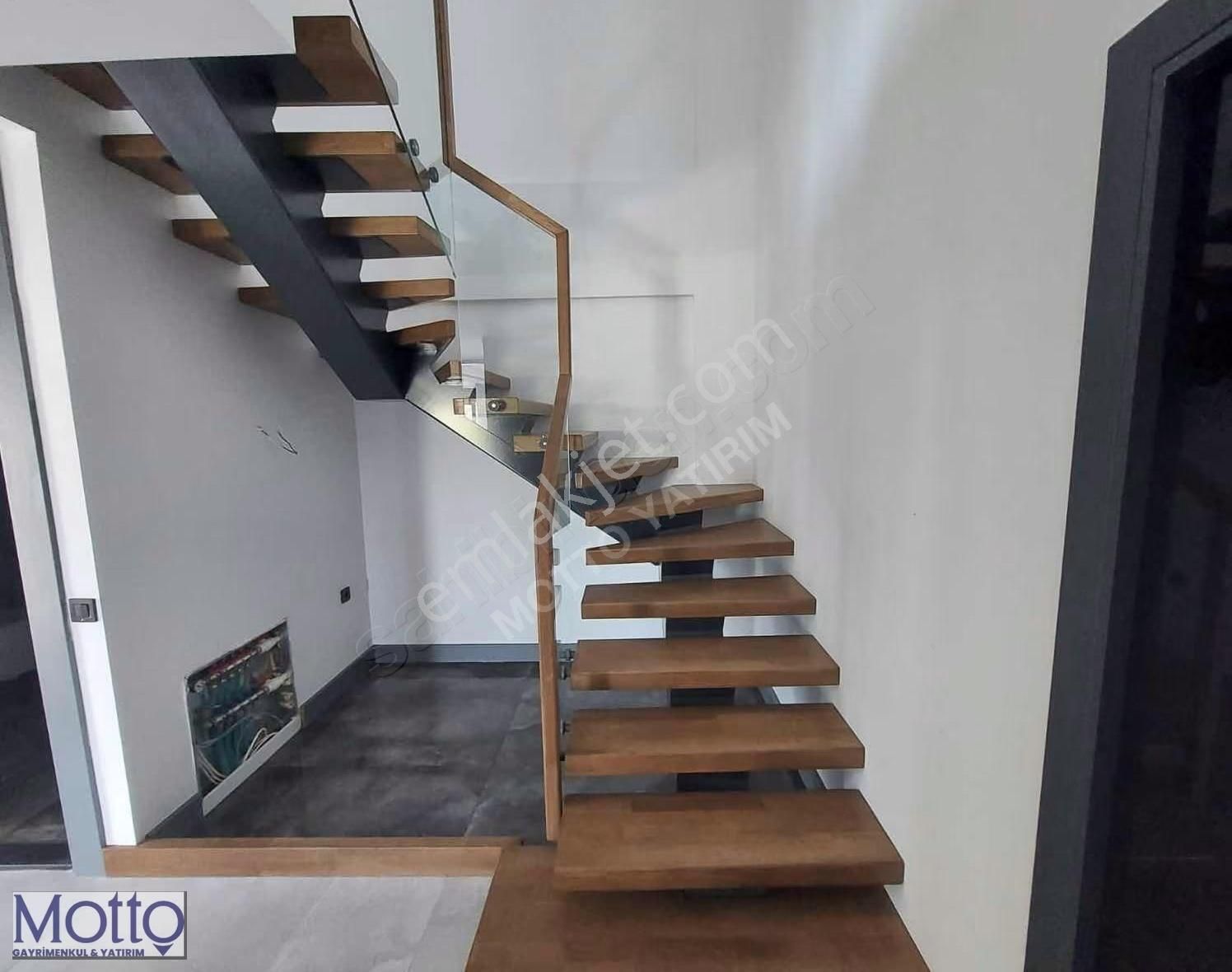 Düzlerçamında Muhteşem Konumda Lüks Villa - Görsel 12