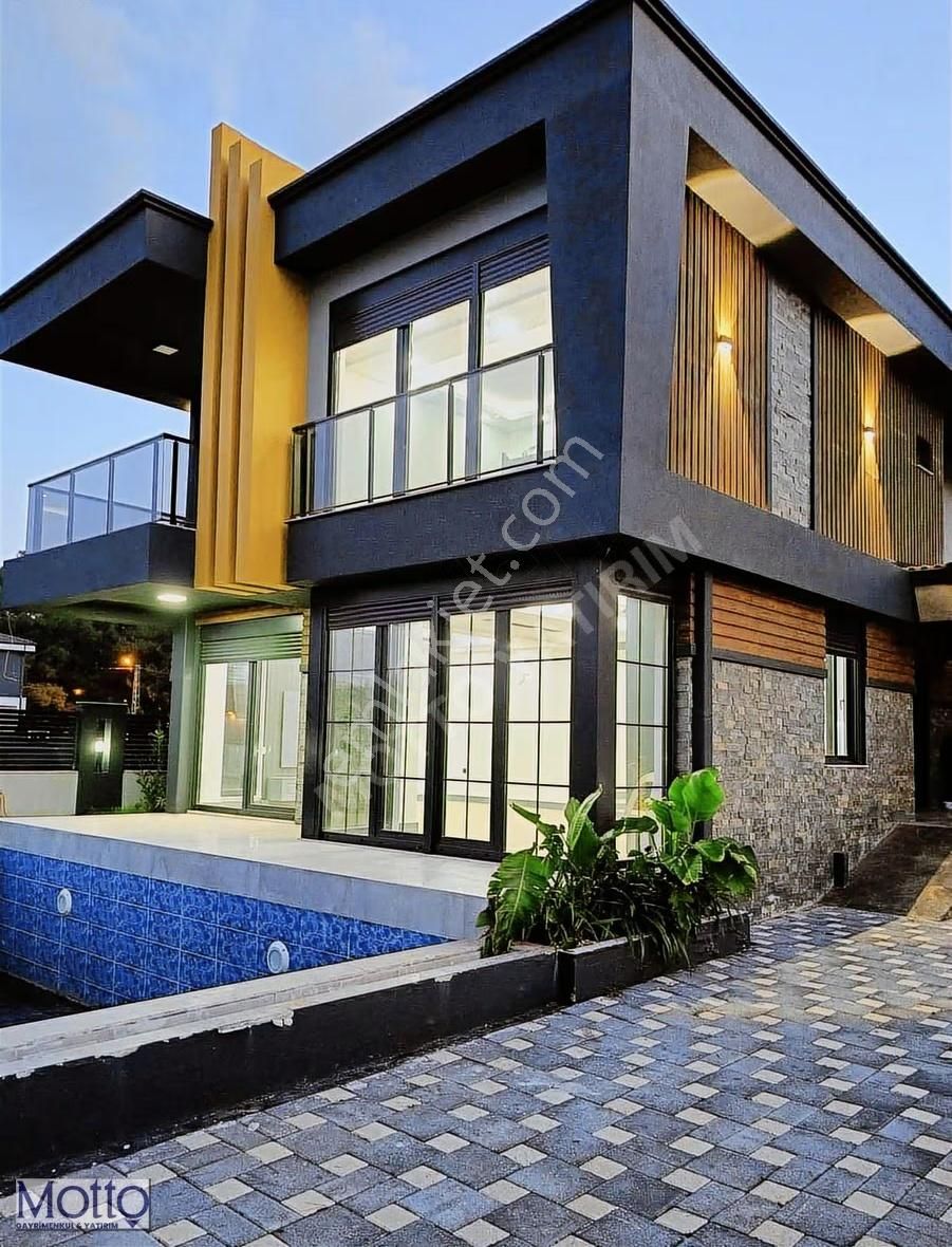 Düzlerçamında Muhteşem Konumda Lüks Villa - Görsel 8