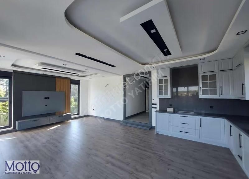 Düzlerçamında Muhteşem Konumda Lüks Villa - Görsel 25