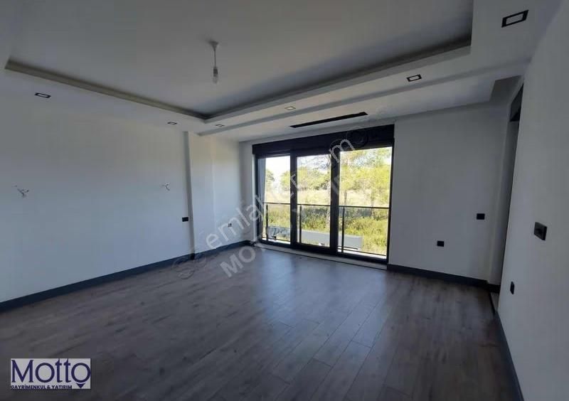 Düzlerçamında Muhteşem Konumda Lüks Villa - Görsel 35