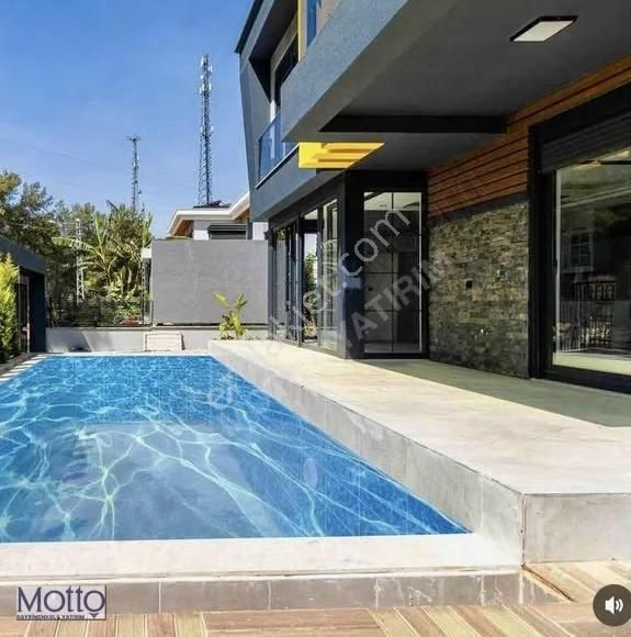 Düzlerçamında Muhteşem Konumda Lüks Villa - Görsel 33