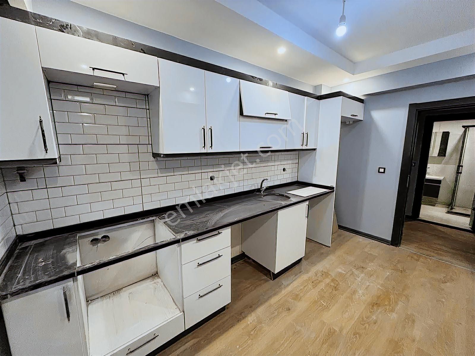 |osmanlı|gop Mahallesinde Geniş Bahçe Kullanım Alanı Sıfır 2+1 - Görsel 8