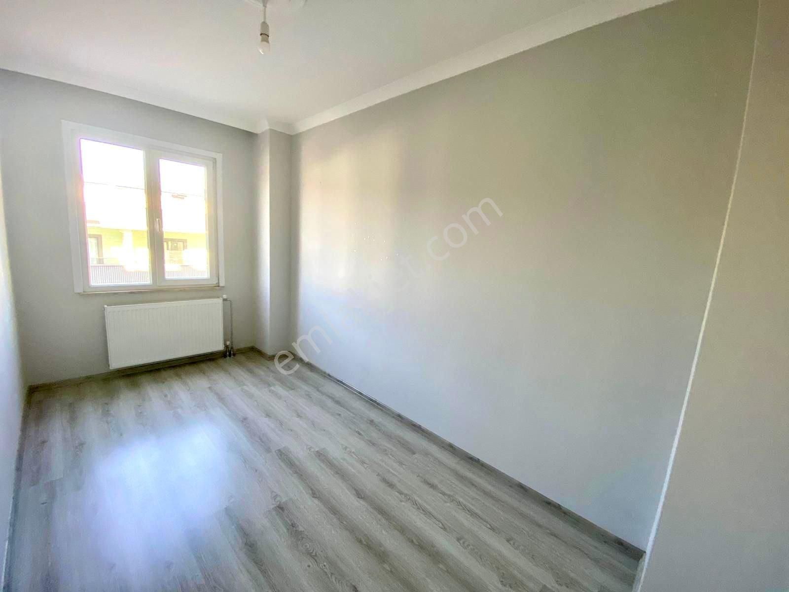 Yükselden Akçay Zeytinlide Ayrı Mutfak Satılık Ara Kat 2+1 Daire - Görsel 6