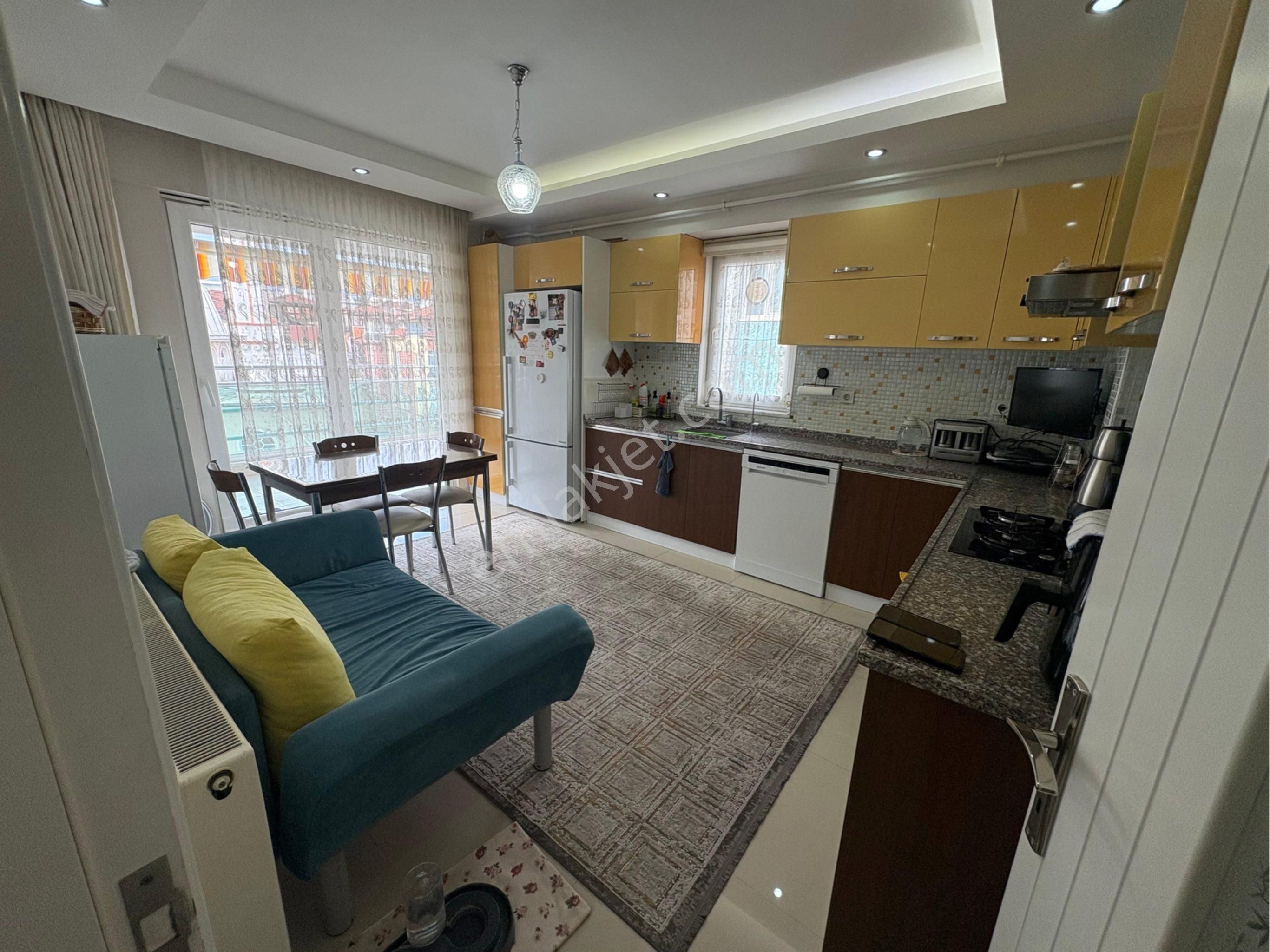 Fesleğen’de Acil Satılık Geniş Daire Fırsatı!!