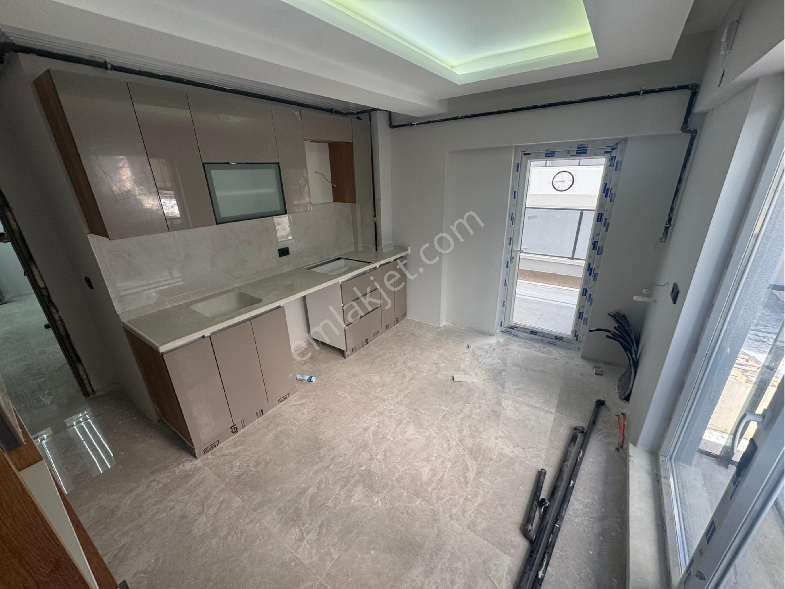 Bağlum Kafkaslar Da Satılık 2+1 Daire Katta - Görsel 2