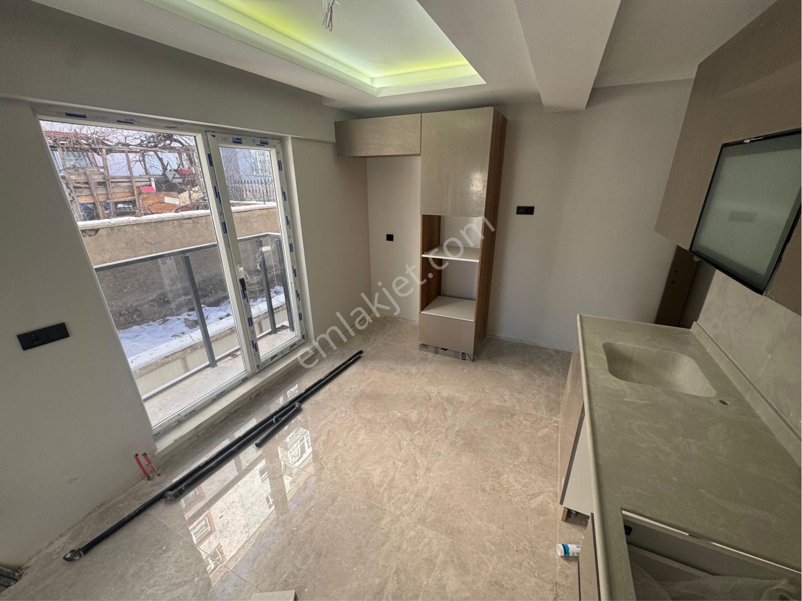 Bağlum Kafkaslar Da Satılık 2+1 Daire Katta - Görsel 3