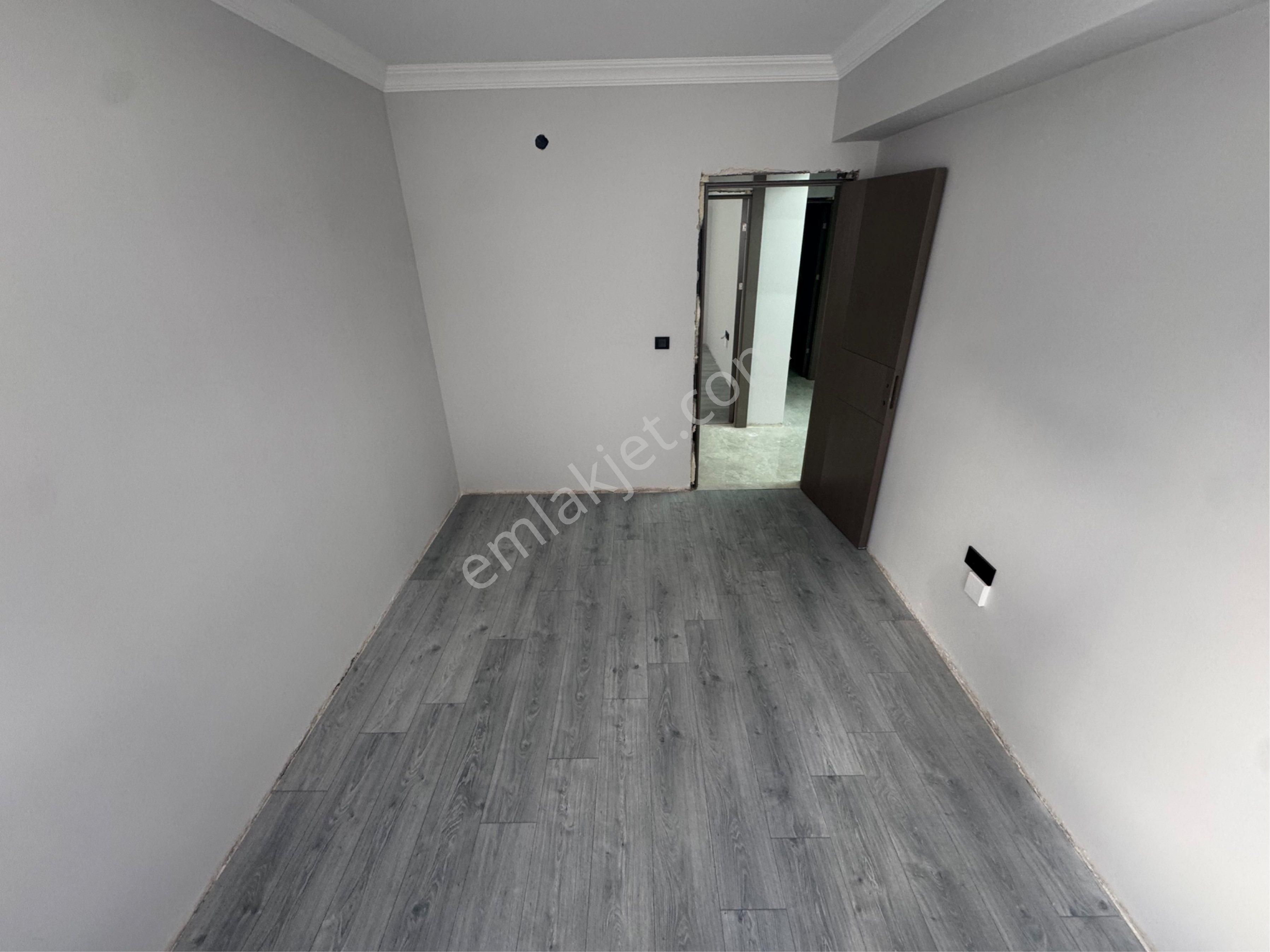 Bağlum Kafkaslar Da Satılık 2+1 Daire Katta - Görsel 13