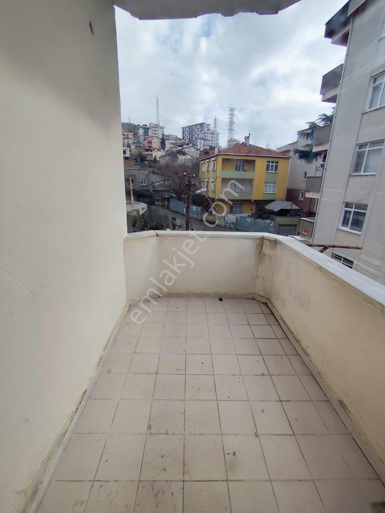 Mertcan Dan Adnan Kahveci Metroya Yürüme Arakat 2+1 Balkonlu Kiralık - Görsel 21