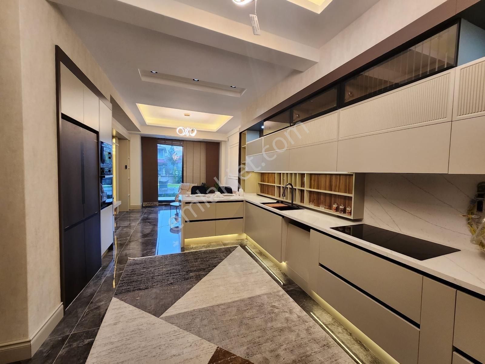 Eras Gayrimenkul'den Silvan Yolunda Satılık 6+1 Tripleks Villa - Görsel 8