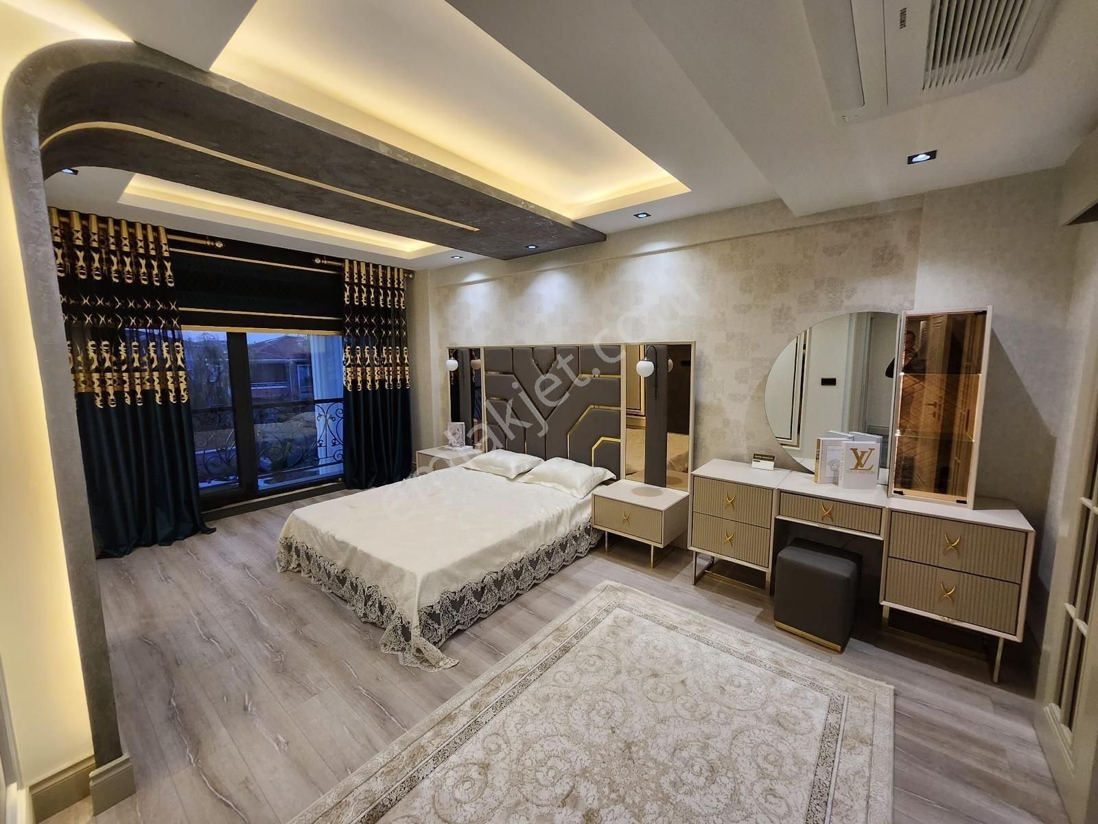 Eras Gayrimenkul'den Silvan Yolunda Satılık 6+1 Tripleks Villa - Görsel 14