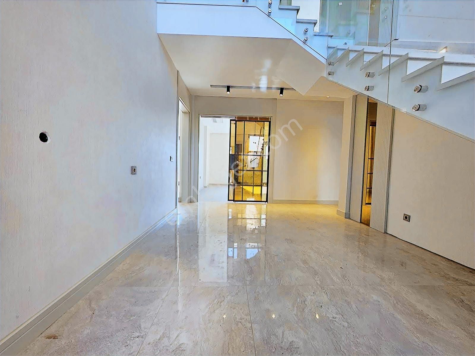 Eras Gayrimenkul'den Öncü Villarında Satılık Villa - Görsel 13