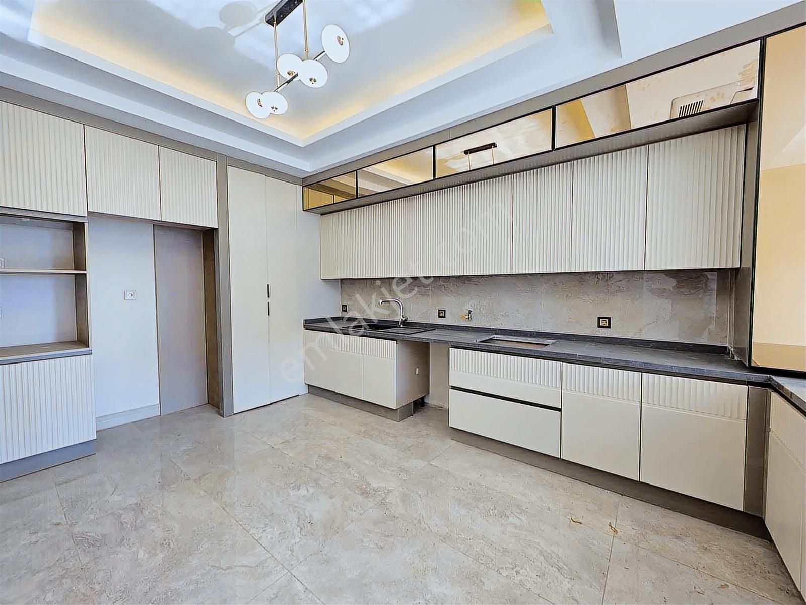 Eras Gayrimenkul'den Öncü Villarında Satılık Villa - Görsel 19