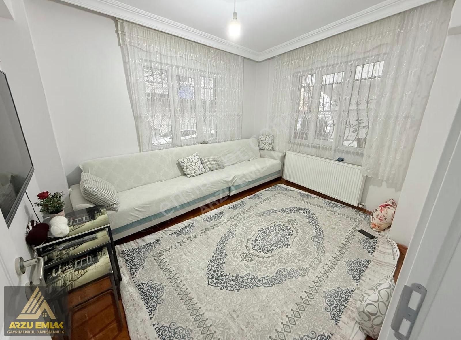 Arzu Emlaktan Zübeydehanım Mah. Satılık Yüksekgiriş 2+1 Daire