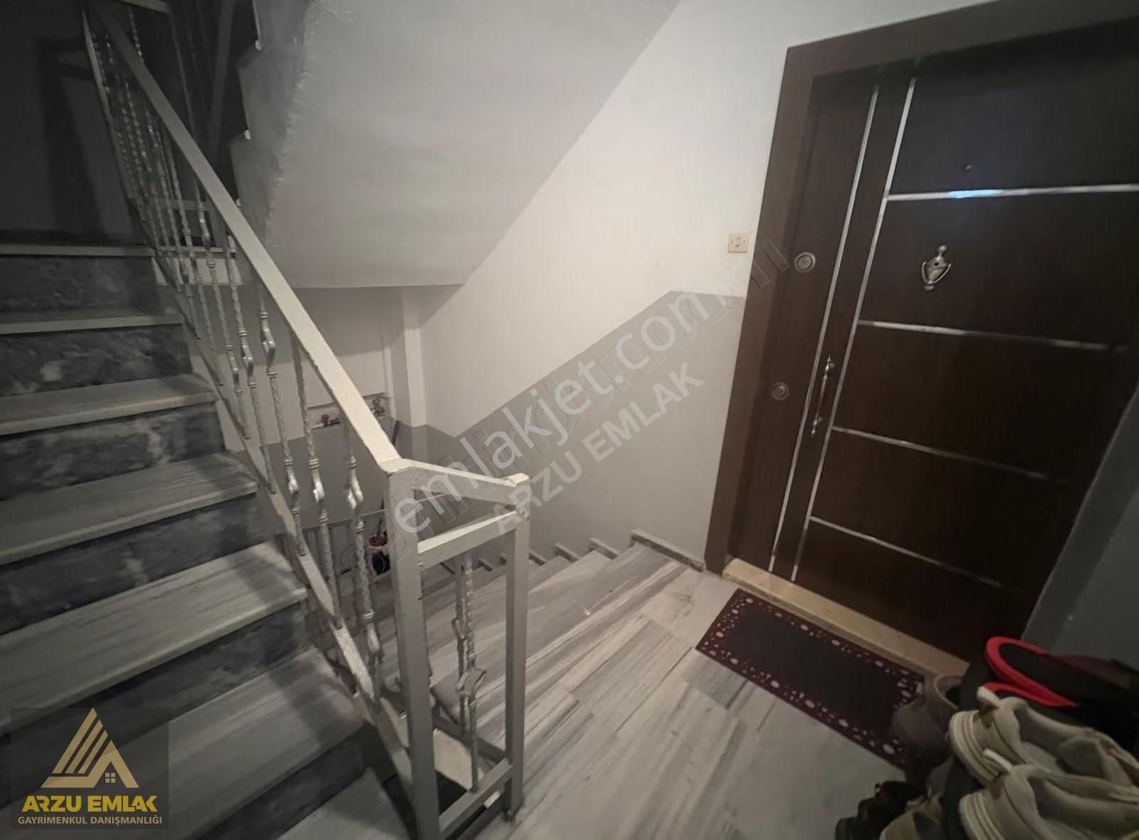 Arzu Emlaktan Gazi Mah Satılık Masrafsız 3.kat 3+1 Daire