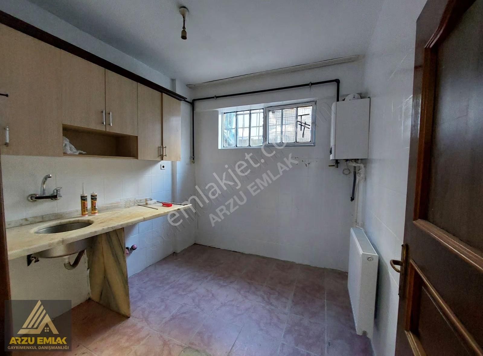 Arzu Emlaktan 75.yıl Mah. Satılık 2+1 Yatırımlık Bahçekat Daire - Görsel 11