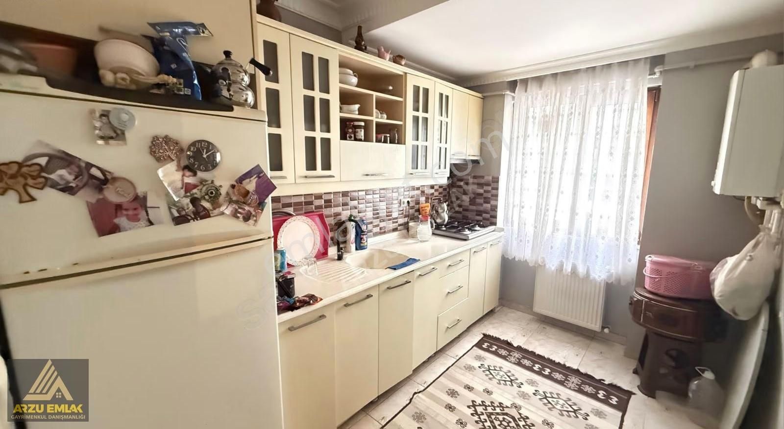 Arzu Emlaktan 75.yıl Mah Cadde Üstü 2+1 90 M² Asansörlü Daire - Görsel 5