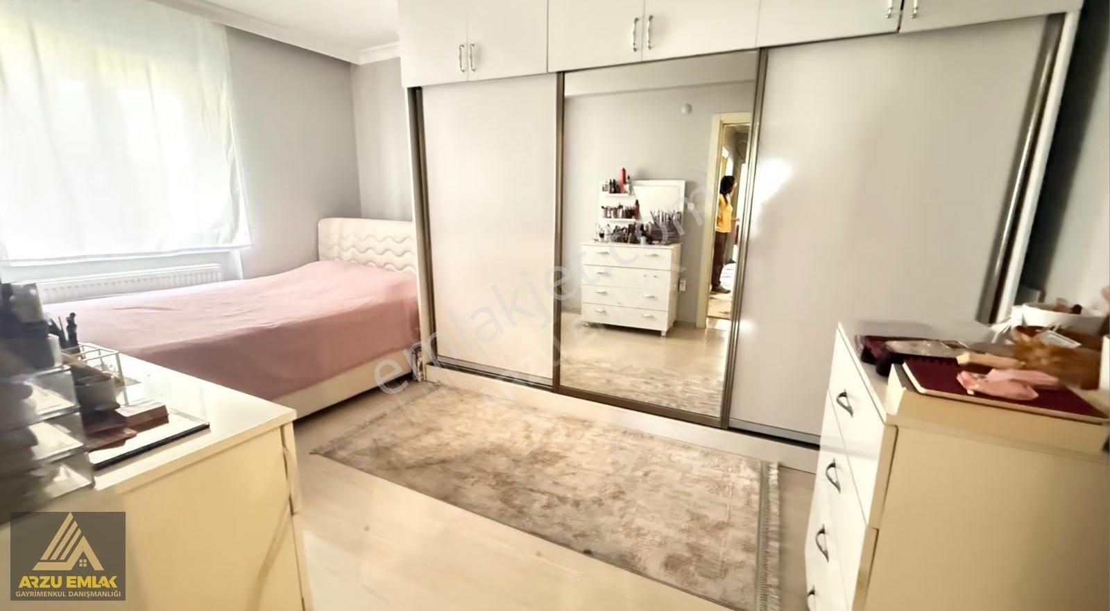 Arzu Emlaktan 75.yıl Mah Cadde Üstü 2+1 90 M² Asansörlü Daire - Görsel 4