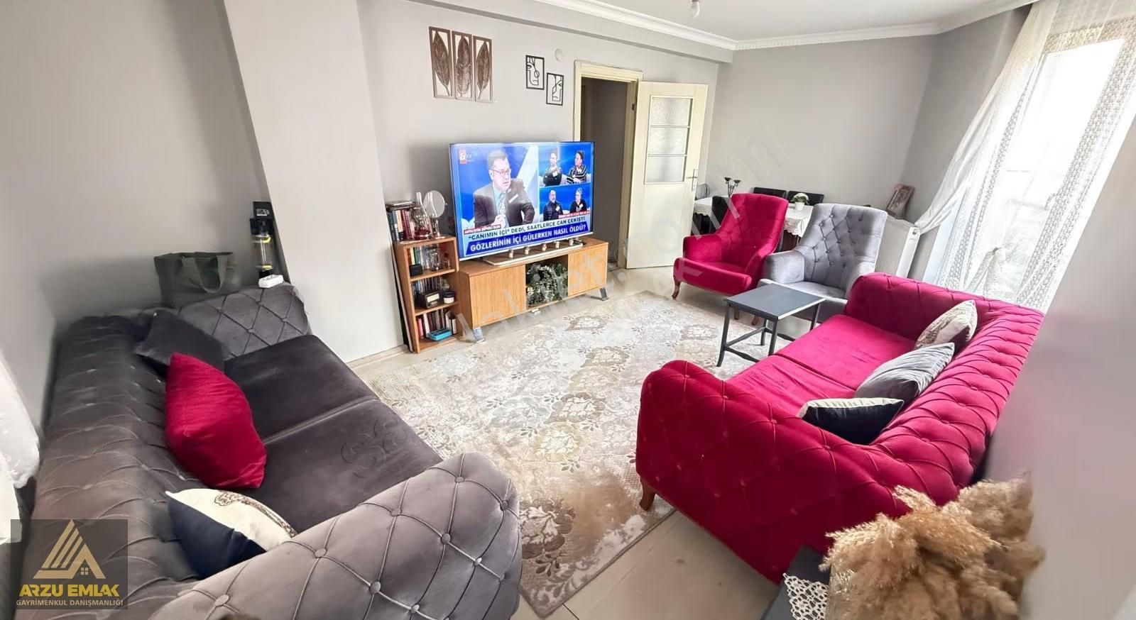 Arzu Emlaktan 75.yıl Mah Cadde Üstü 2+1 90 M² Asansörlü Daire - Görsel 2