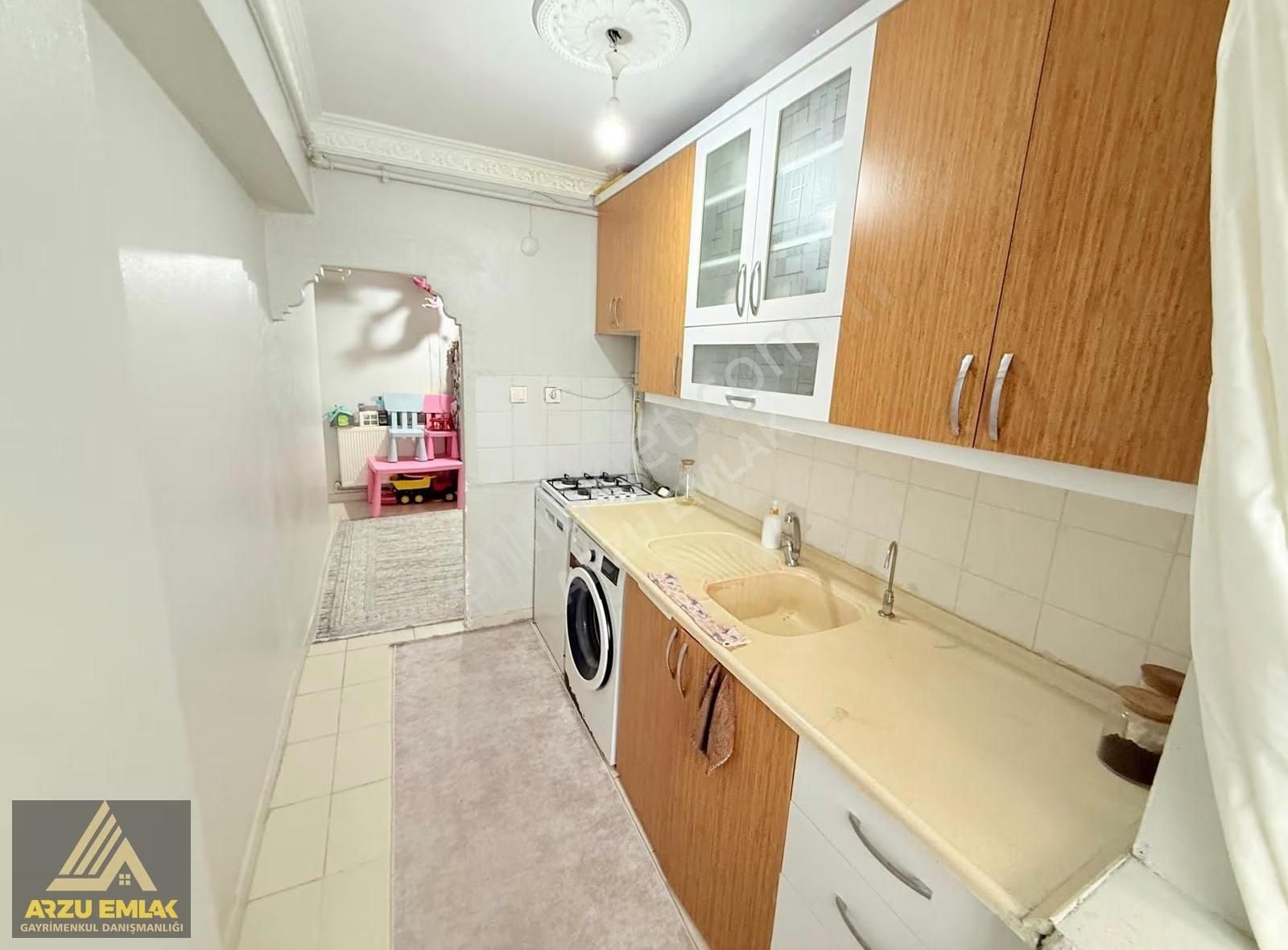 Arzu Emlak'tan Gazi Mah.satılık 1+1 Toprak Hisseli Ara Kat Daire - Görsel 14