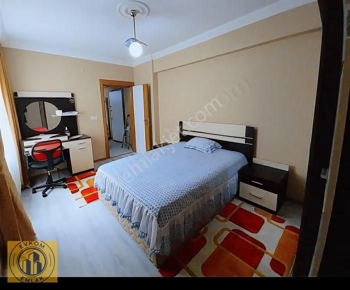 Evkom Emlaktan 1+1 Amerikan Mutfak Eşyalı/kiracılı Ara Kat - Görsel 9