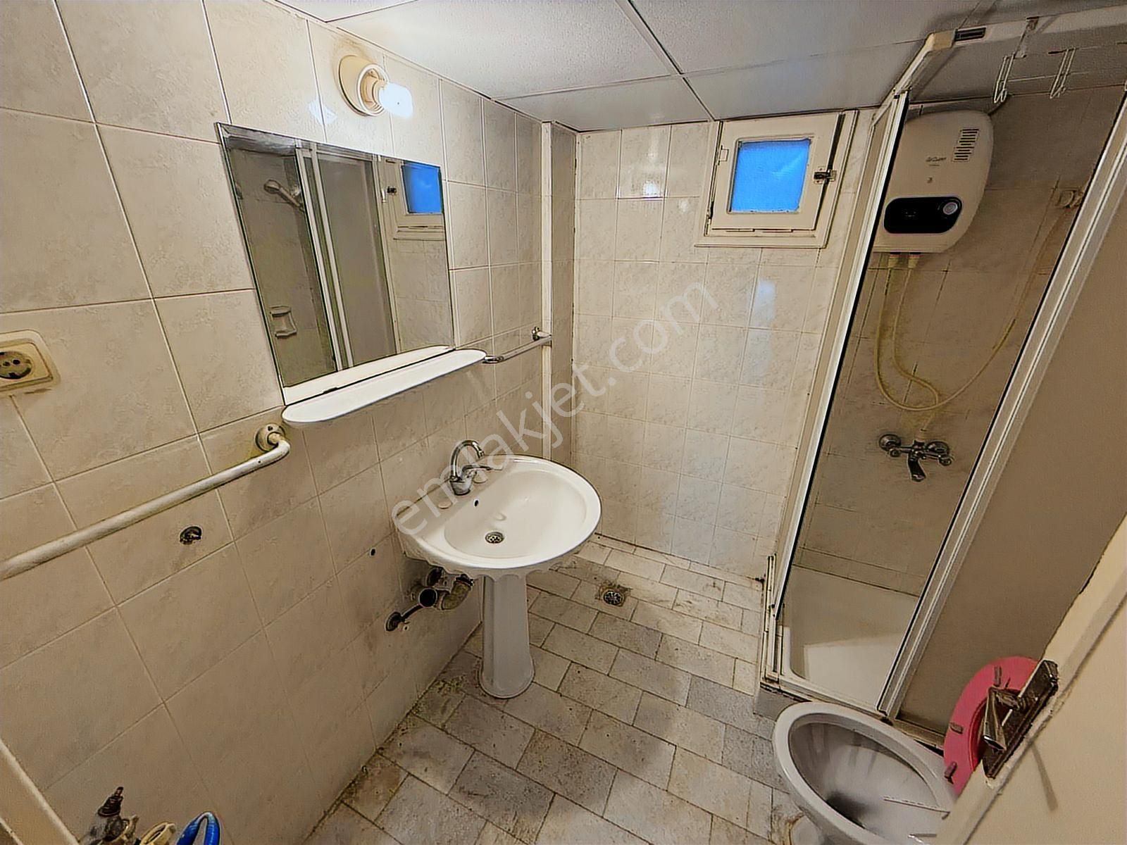 Toros Caddesinde 2+1 100 M2 Kapalı Mutfak Kiralık Daire - Görsel 12