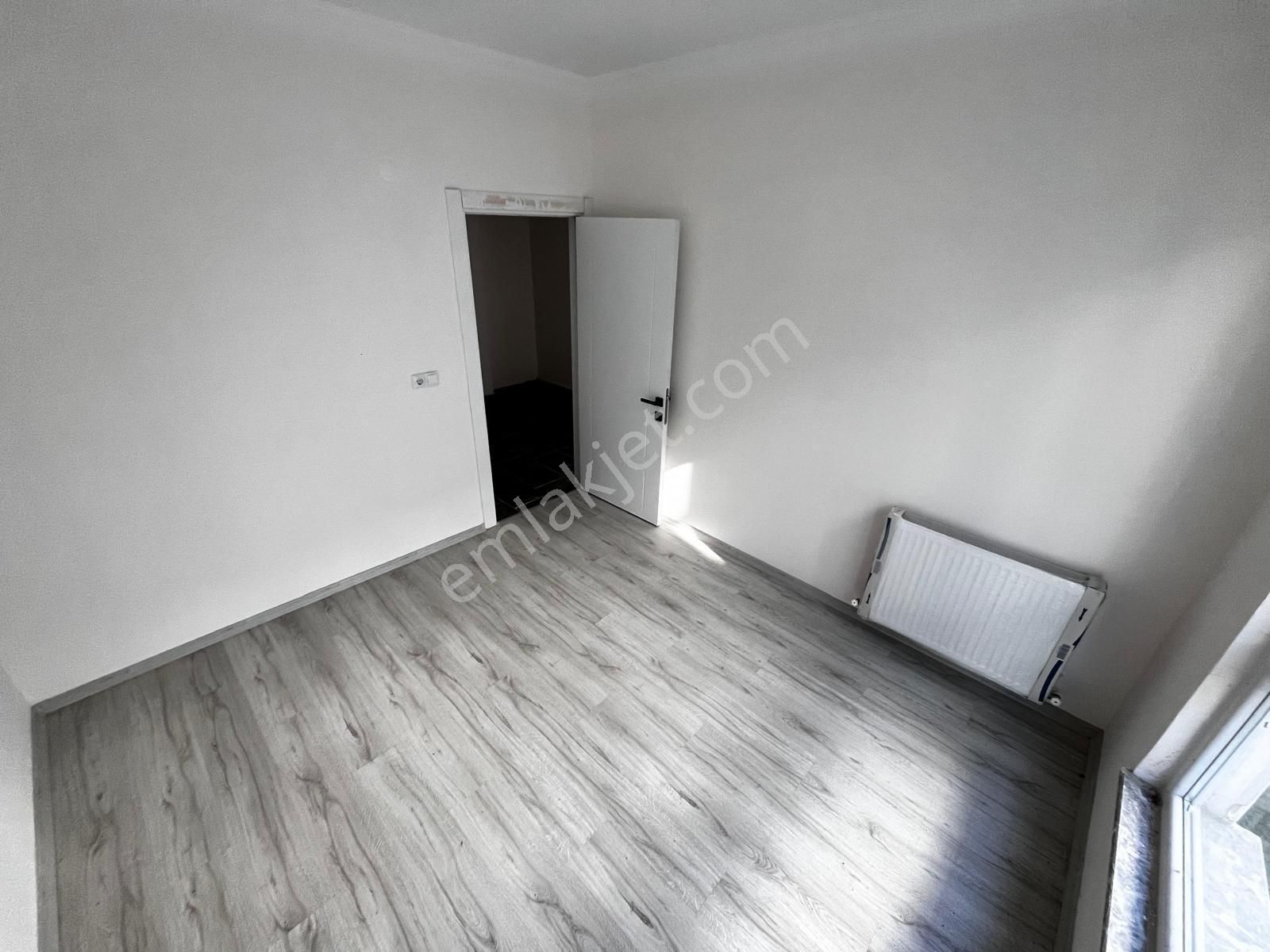 Karasu'da Yatırıma Uygun Mutfak Tamamen Ayrı 1+1 Satılık Daire - Görsel 15