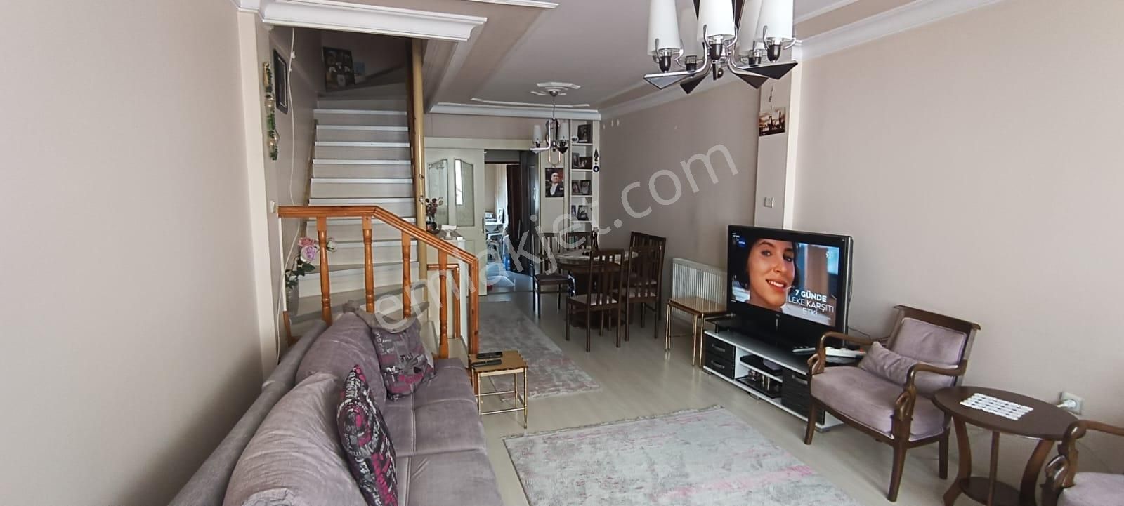 Ender Uysal Gayrimenkulden Siteler De Triplex Balkonlu Teraslı 4+2 Satılık Daire..