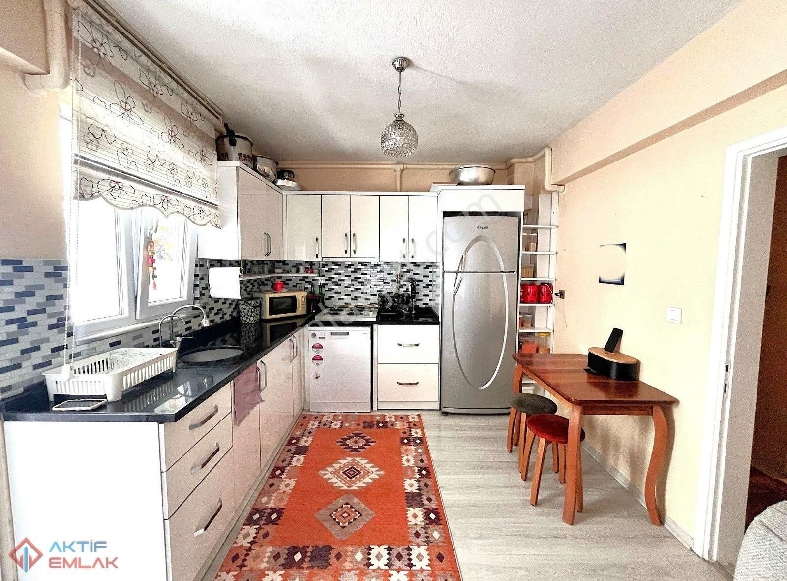 🛑🛑 Aktif'ten Akçay'da Satılık Doğalgazlı Masrafsız Arakat Geniş 2+1 Daire