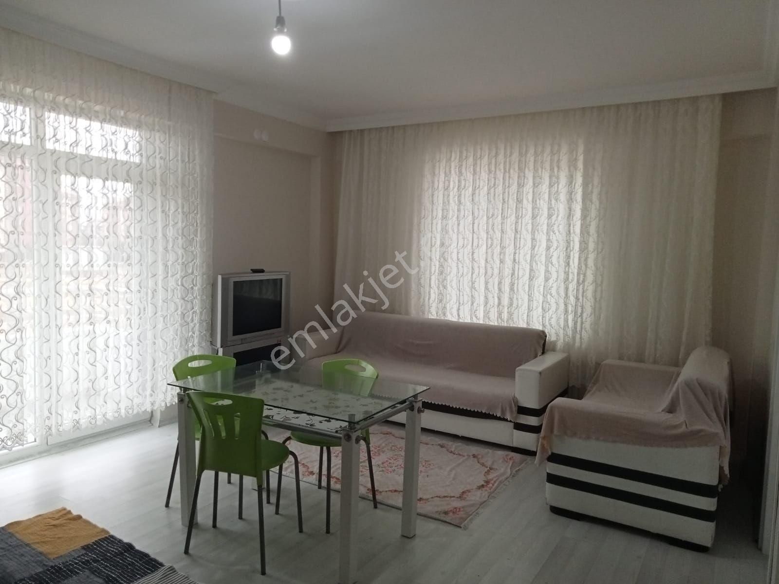 Konya Ereğli De 1+1 Satılık Eşyalı Kullanışlı Büyük Daire