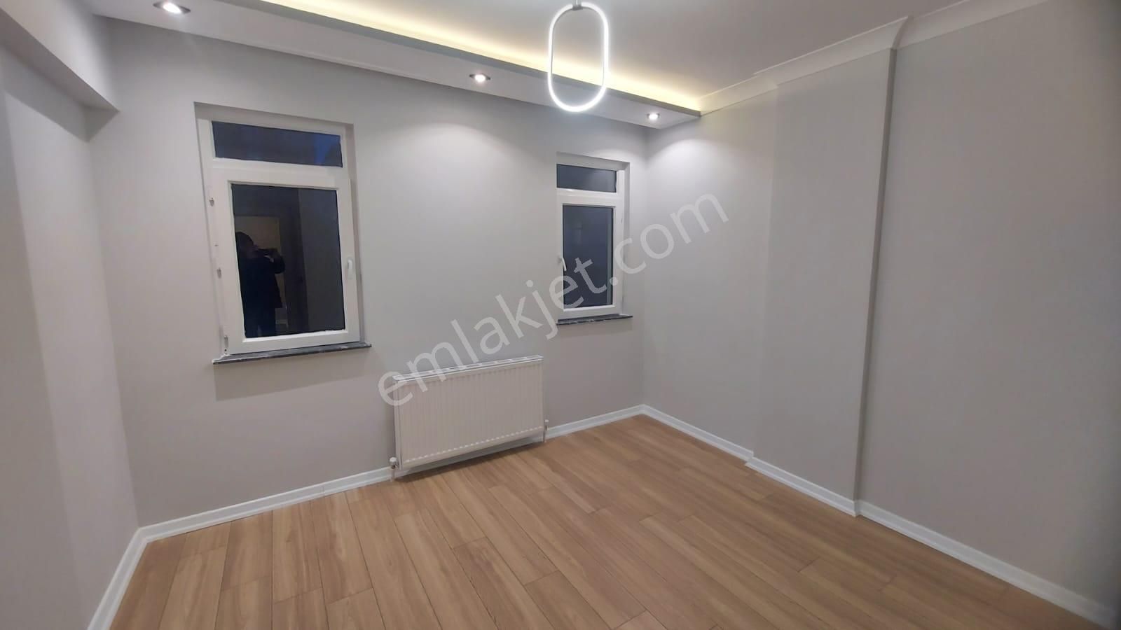 Atanora Vadiden Merkezi Lokasyonda Lüks Yapılı 2 Banyolu Ön Cephe Boş 3+1 - Görsel 13