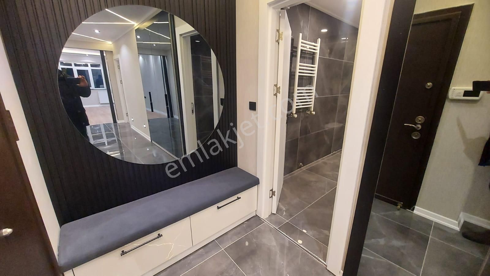 Atanora Vadiden Merkezi Lokasyonda Lüks Yapılı 2 Banyolu Ön Cephe Boş 3+1 - Görsel 9