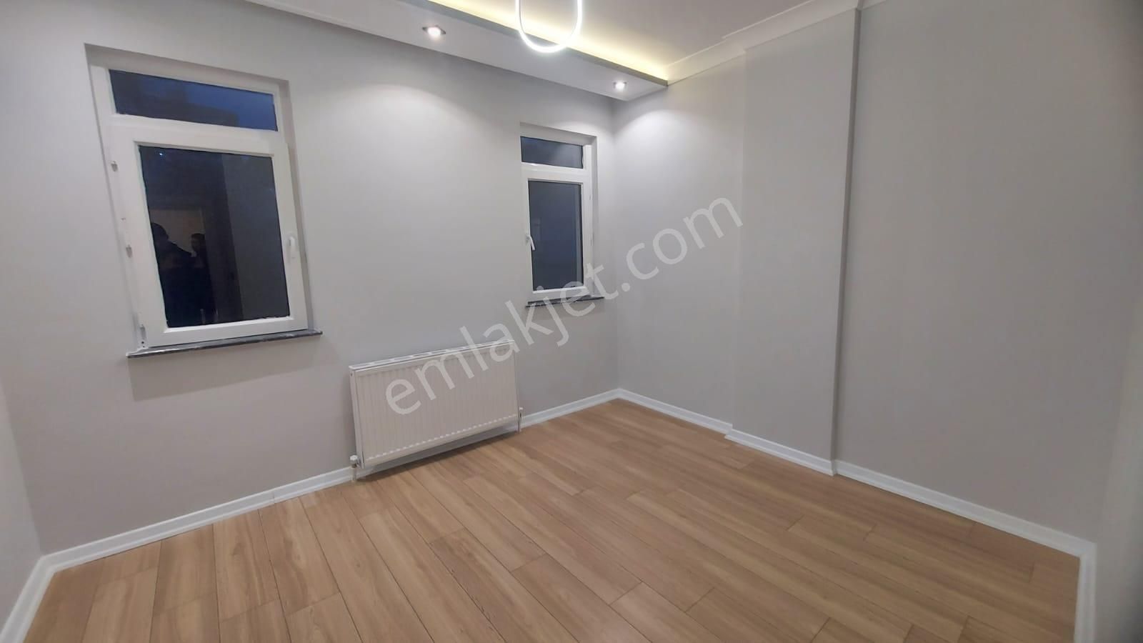 Atanora Vadiden Merkezi Lokasyonda Lüks Yapılı 2 Banyolu Ön Cephe Boş 3+1 - Görsel 16