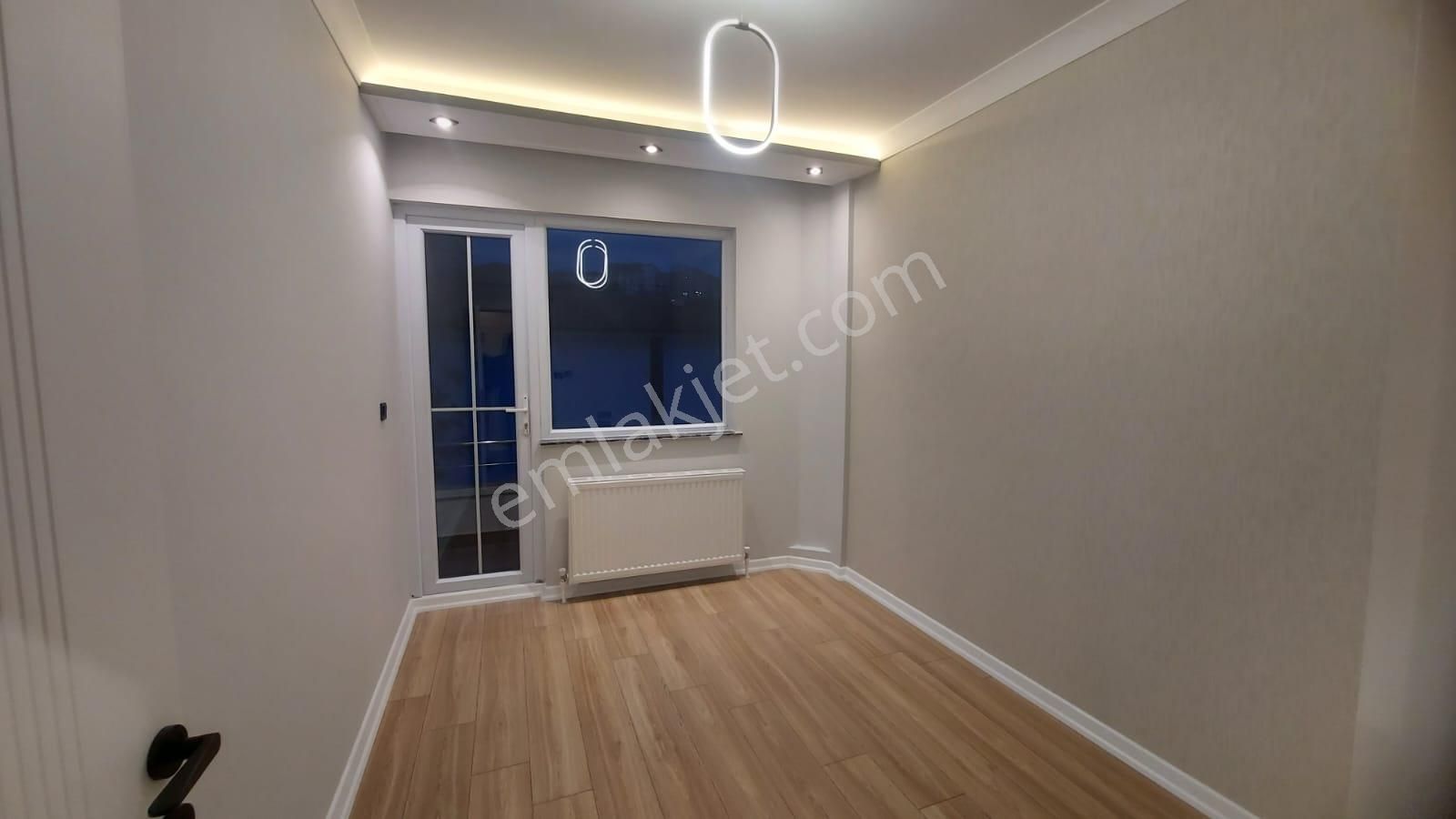 Atanora Vadiden Merkezi Lokasyonda Lüks Yapılı 2 Banyolu Ön Cephe Boş 3+1 - Görsel 24