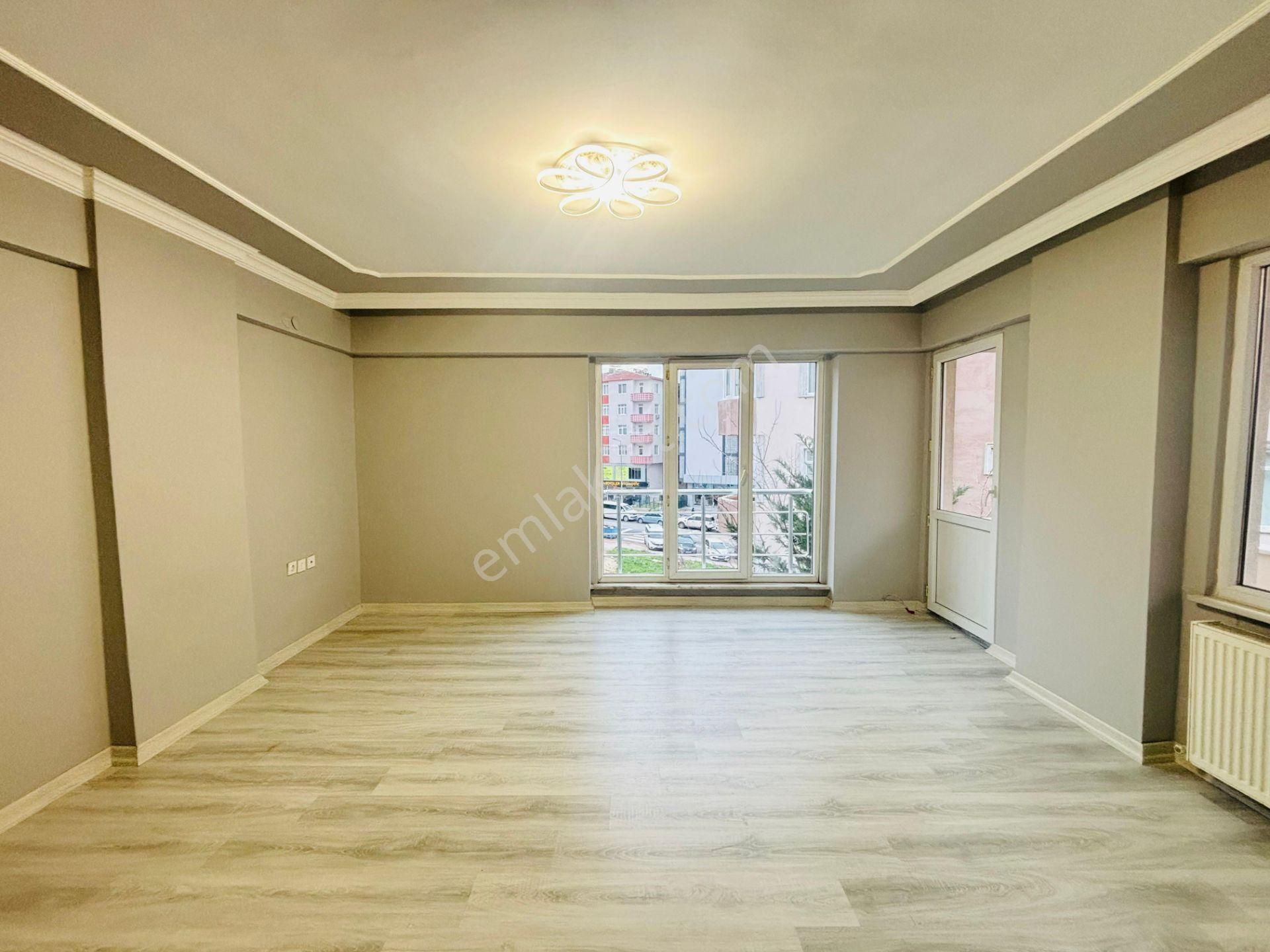 Güven'den Çarşı İçinde Servis Durakları Yanı Fırsat 3+1 Daire - Görsel 4