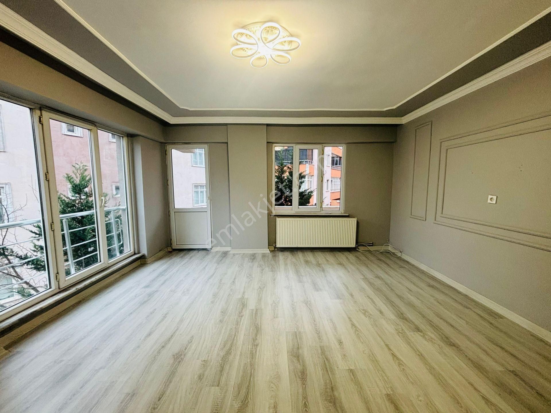 Güven'den Çarşı İçinde Servis Durakları Yanı Fırsat 3+1 Daire - Görsel 5