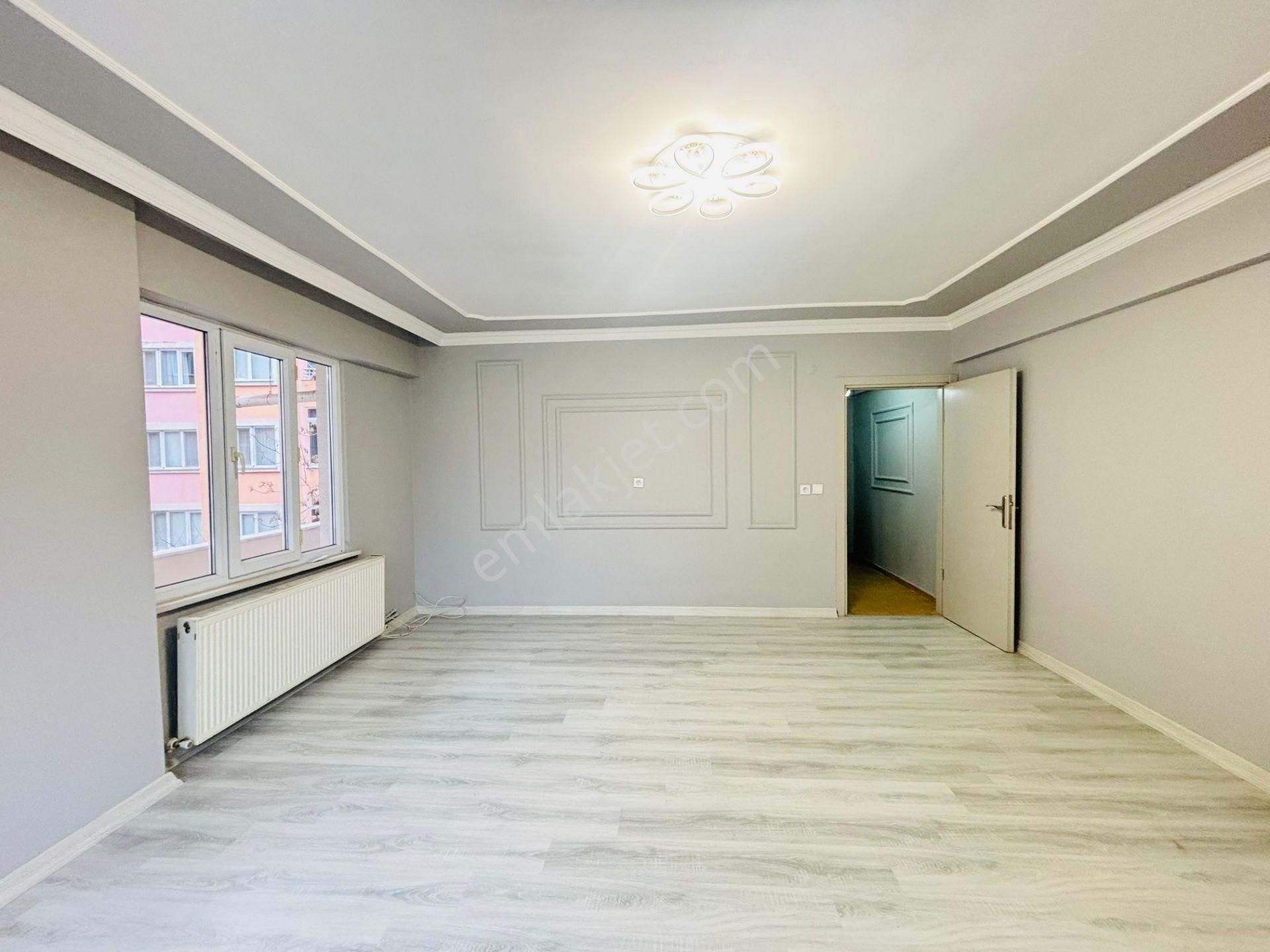 Güven'den Çarşı İçinde Servis Durakları Yanı Fırsat 3+1 Daire - Görsel 3