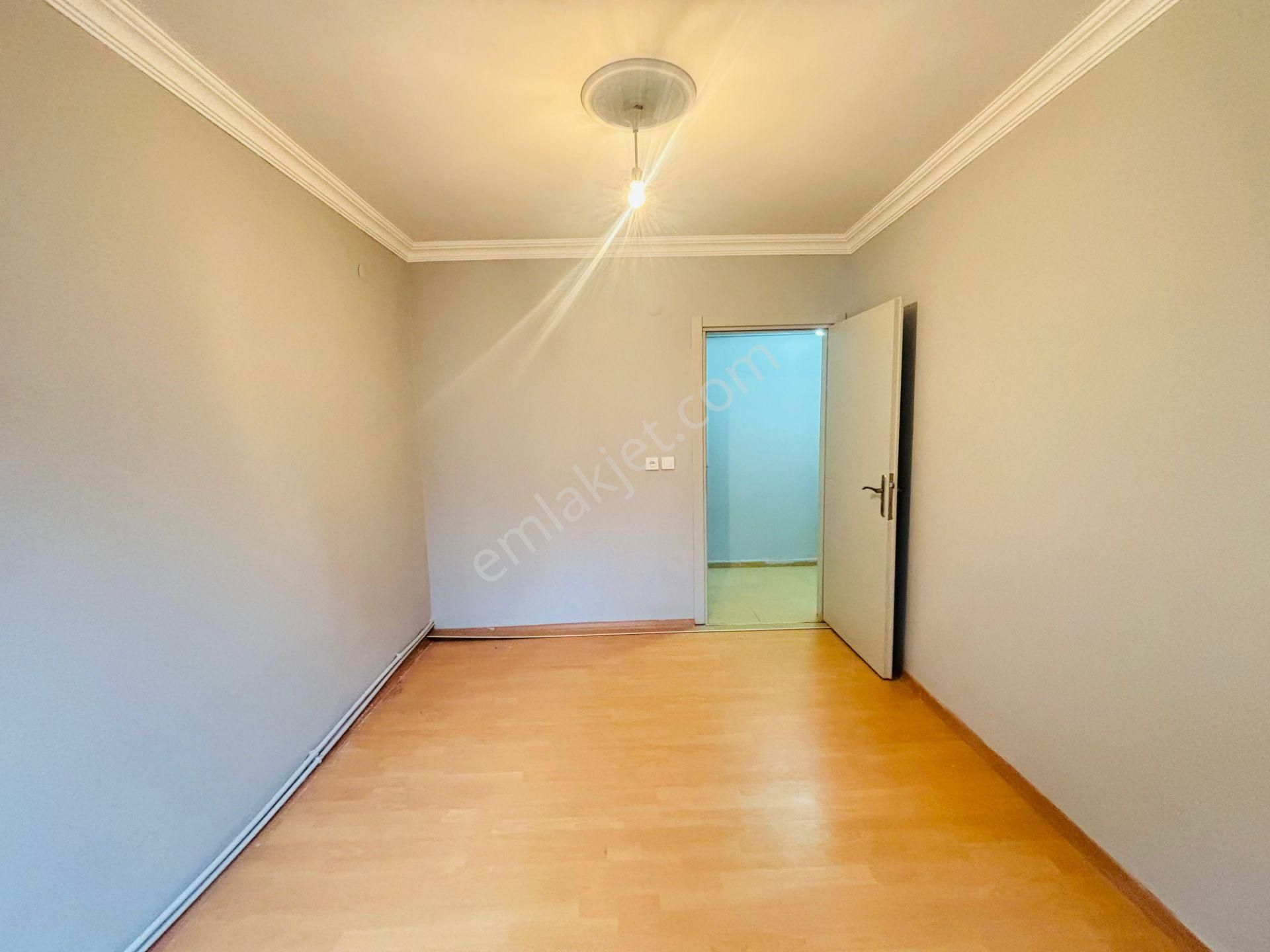 Güven'den Çarşı İçinde Servis Durakları Yanı Fırsat 3+1 Daire - Görsel 17