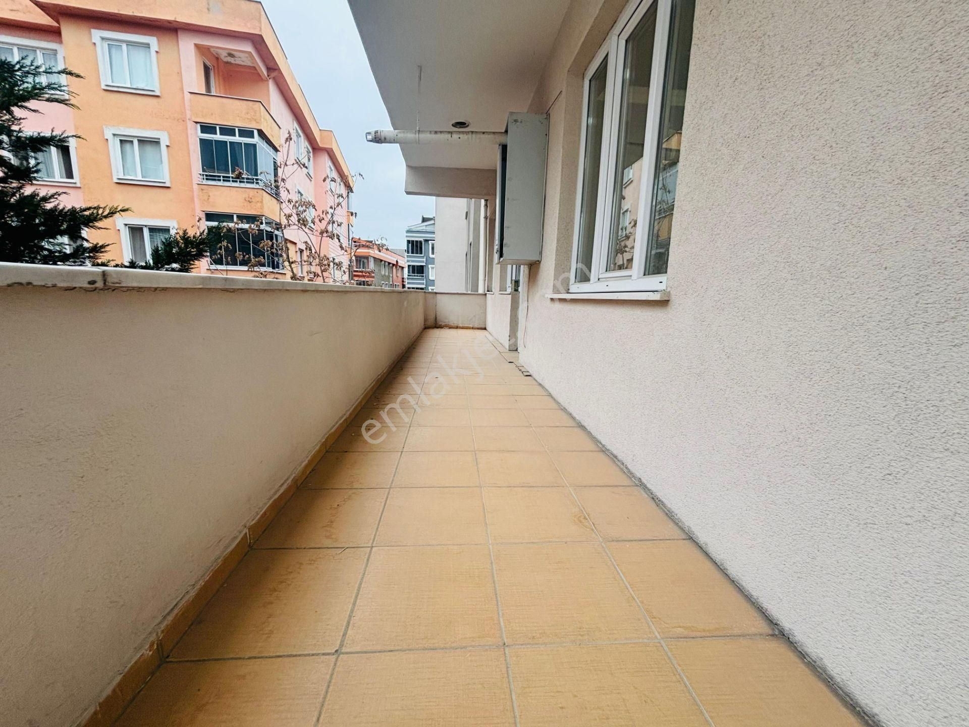 Güven'den Çarşı İçinde Servis Durakları Yanı Fırsat 3+1 Daire - Görsel 13