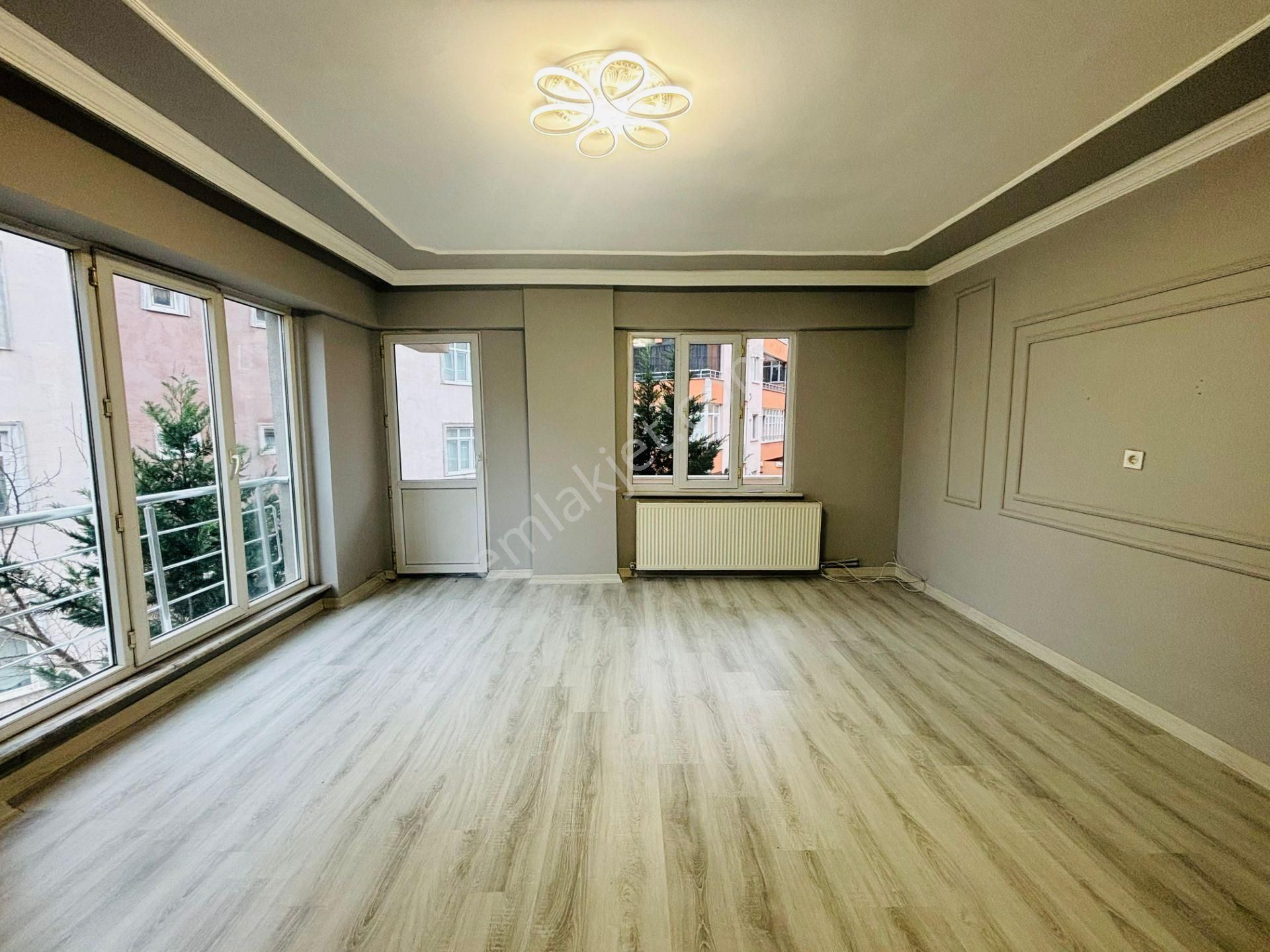 Güven'den Çarşı İçinde Servis Durakları Yanı Fırsat 3+1 Daire