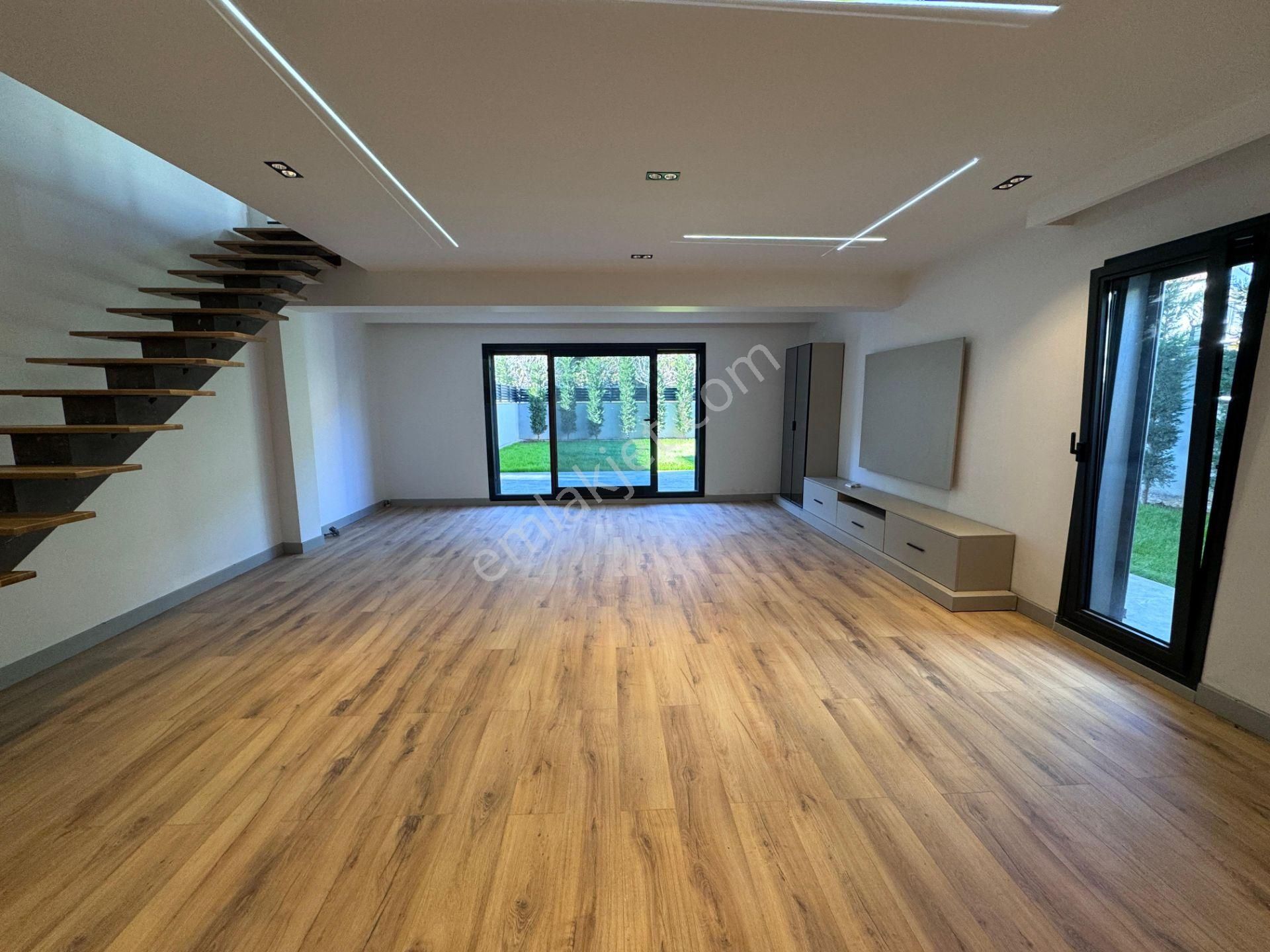 Bornova Çamiçi Mah Satılık 175 M2 Tripleks Lüks Villa - Görsel 20